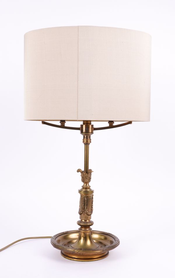 A FRENCH GILT-METAL BOUILOTTE TABLE LAMP