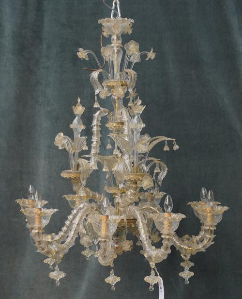 A VENETIAN MURANO GOLD SPLASH EIGHT LIGHT CHANDELIER