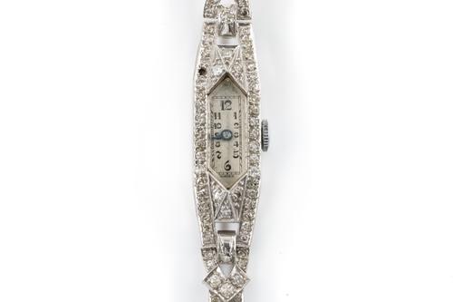 AN ART DECO DIAMOND SET LADY'S BRACELET WRISTWATCH