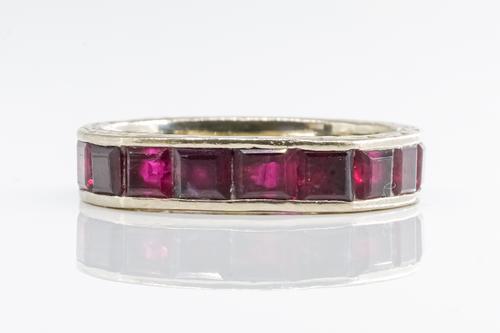 AN ART DECO RUBY FULL ETERNITY RING