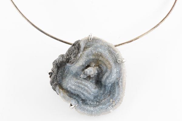 A ANDREW GRIMA GEODE NECKLACE