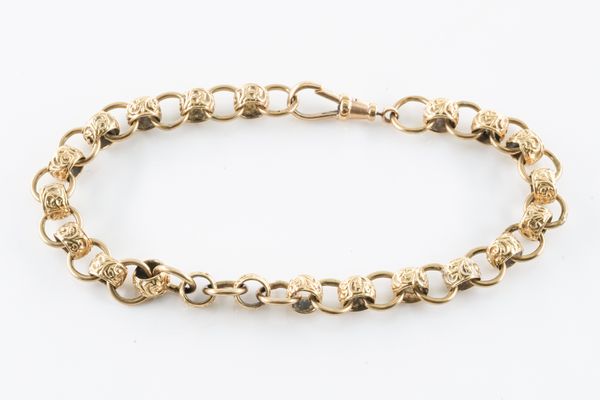 A 9CT GOLD BRACELET