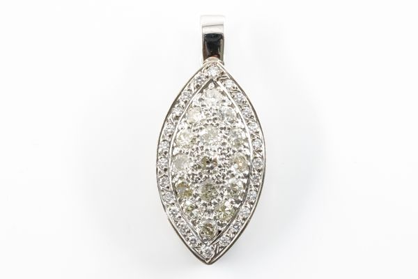 A MARQUISE SHAPE DIAMOND PENDANT