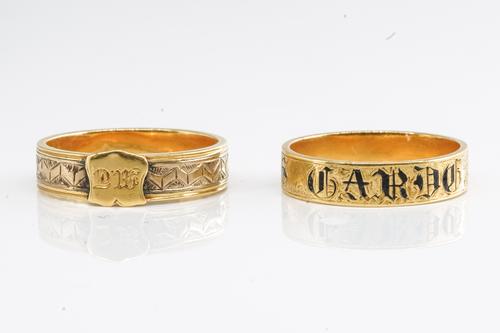 TWO 19TH CENTURY GOLD RINGS (2)