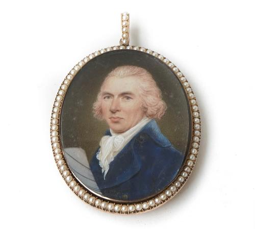 A PORTRAIT MINIATURE OF A GENTLEMAN