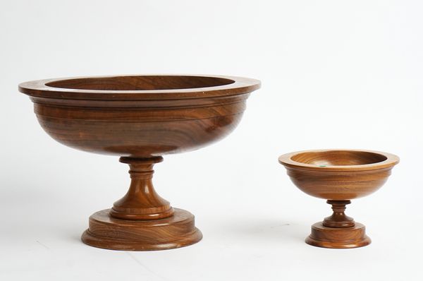 LINLEY; Two turned walnut pedestal bowls