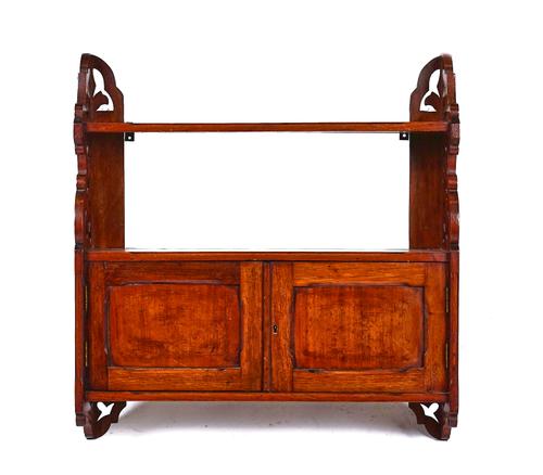 A LATE VICTORIAN WALNUT HANGING SHELF/CUPBOARD