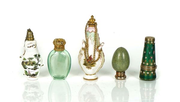 A VICTORIAN SILVER MOUNTED PORCELAIN 'BIRD'S EGG' SCENT BOTTLE AND FOUR FURTHER SCENT BOTTLES (5)