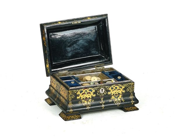 A VICTORIAN GILT DECORATED AND PAINTED PAPIER-MÂCHÉ SEWING BOX