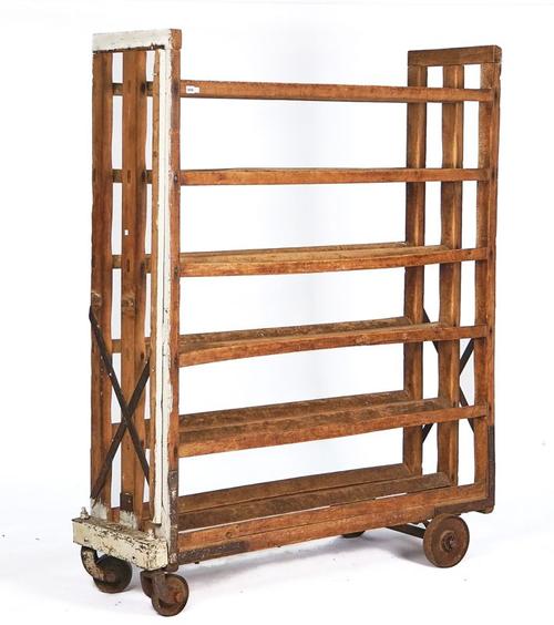 AN EARLY 20TH CENTURY BEECH BAKER'S RACK