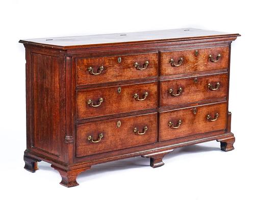 AN 18TH CENTURY OAK MULE CHEST