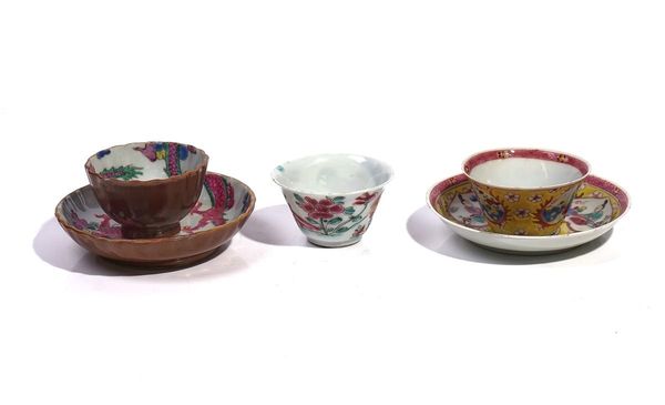 A  CHINESE FAMILLE-ROSE TEABOWL