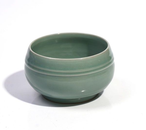 A CHINESE CELADON GLAZED BOWL