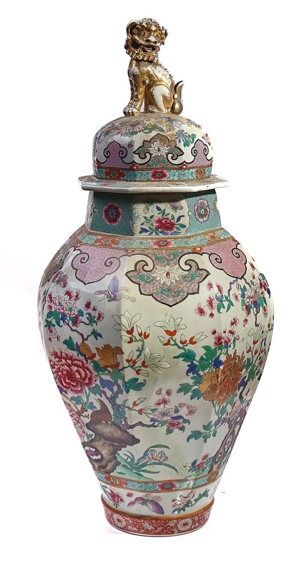 A LARGE FRENCH PORCELAIN  OCATAGONAL VASE AND COVER IN CHINESE `FAMILLE-ROSE' STYLE