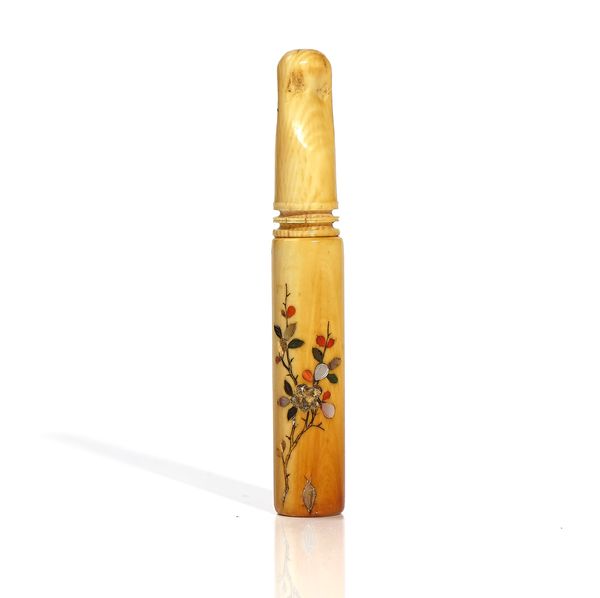 A JAPANESE SHIBAYAMA IVORY CHEROOT HOLDER