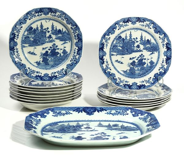 A CHINESE EXPORT PORCELAIN BLUE AND WHITE PART SERVICE