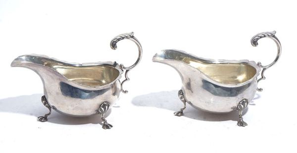 A PAIR OF SILVER SAUCEBOATS (2)