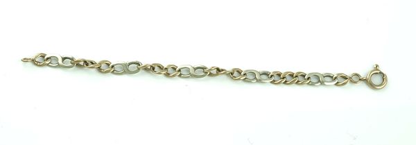 A TWO COLOUR GOLD BRACELET