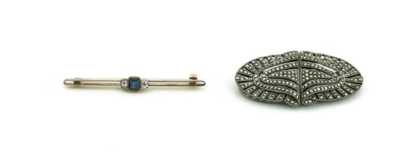 A GOLD TWO COLOUR, SAPPHIRE AND DIAMOND THREE STONE BAR BROOCH AND ANOTHER BROOCH, (2)