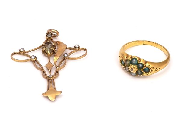 A GOLD, DIAMOND AND SEED PEARL CLUSTER RING AND A PENDANT (2)