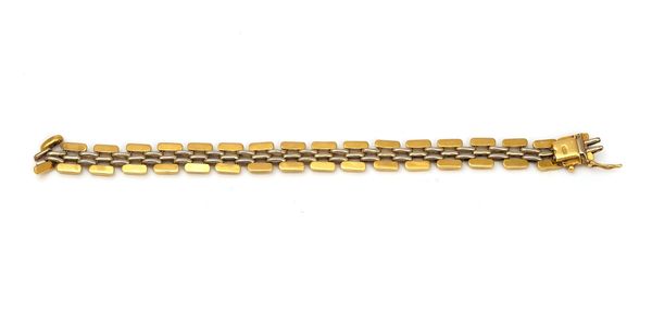 A TWO COLOUR GOLD BRACELET