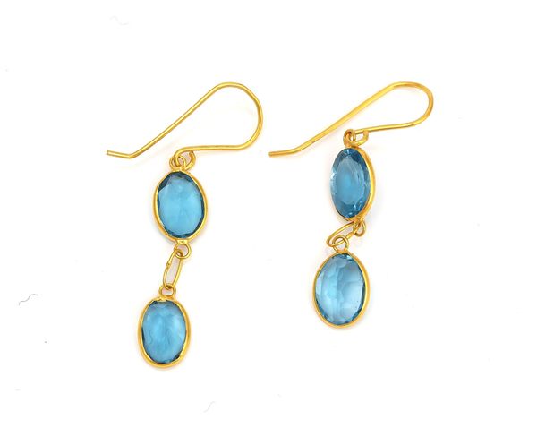 A PAIR OF BLUE TOPAZ PENDANT EARRINGS