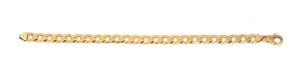 A 9CT GOLD FACETED CURB LINK BRACELET