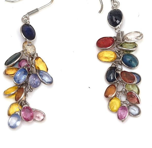 A PAIR OF WHITE GOLD AND VARICOLOURED SAPPHIRE PENDANT EARRINGS