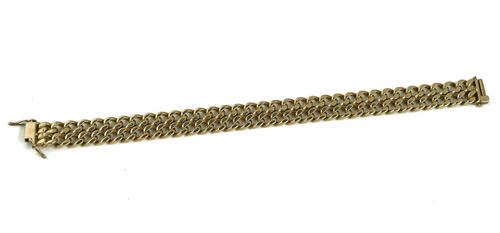 A 9CT GOLD BRACELET