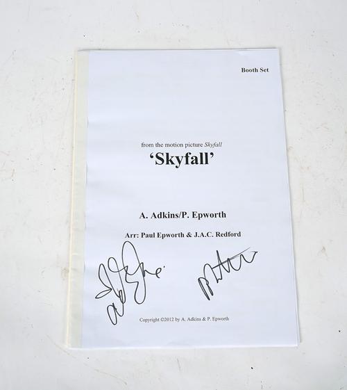 JAMES BOND: THE ORCHESTRAL SCORE FOR THE THEME SONG SKYFALL