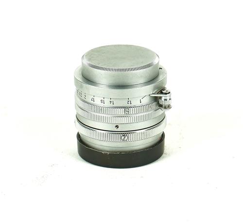 A LEITZ SUMMARIT 50mm f/1.5 LENS