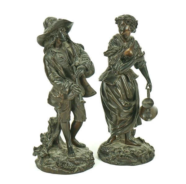 A PAIR OF FRENCH PATINATED BRONZE FIGURES (2)