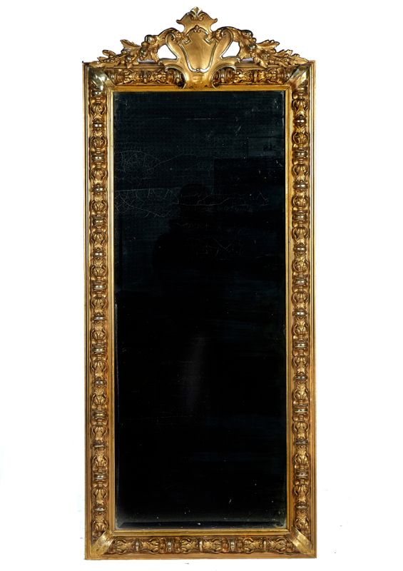 A LATE 19TH CENTURY GILT FRAMED RECTANGULAR MIRROR