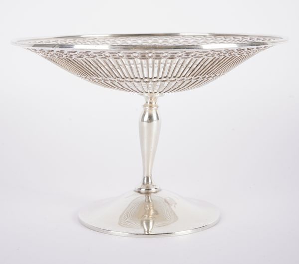 A SILVER PEDESTAL CIRCULAR TAZZA