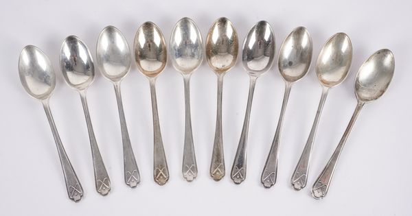 TEN SILVER GOLFING TEASPOONS (10)