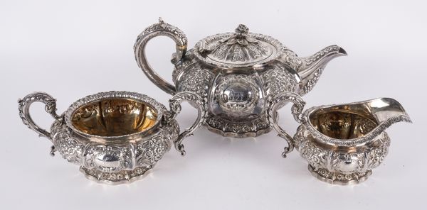 A GEORGE IV SILVER THREE PIECE TEA SET