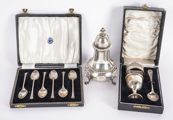 A SILVER SUGAR CASTER AND FURTHER ITEMS (3)