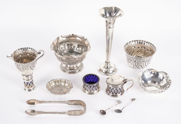 A GROUP OF SILVER AND FOREIGN WARES (12)