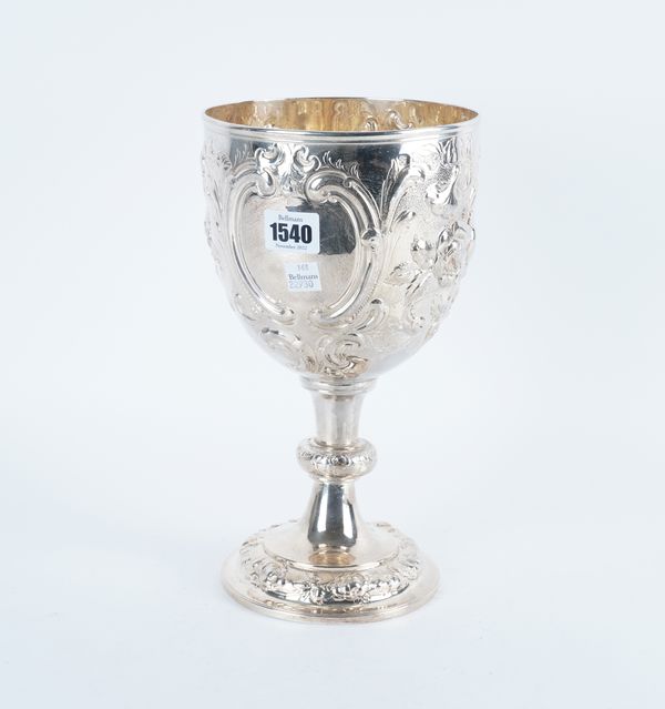 A LARGE VICTORIAN SILVER TROPHY CUP