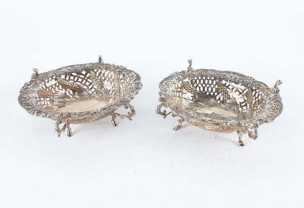 A PAIR OF LATE VICTORIAN SILVER OVAL BONBON DISHES (2)