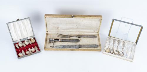 A GROUP OF FOREIGN TABLE WARES (3)