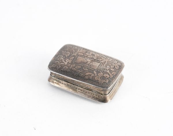 A VICTORIAN SILVER RECTANGULAR VINAIGRETTE