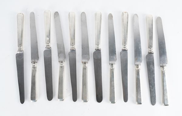 TWELVE SILVER HANDLED TABLE KNIVES AND TWELVE SILVER HANDLED CHEESE KNIVES (24)