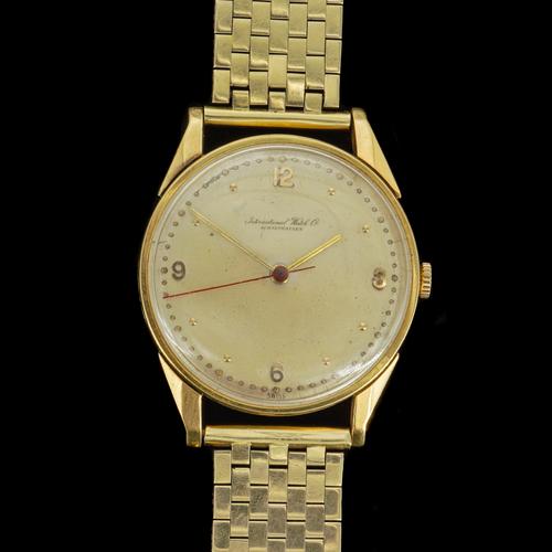 A GOLD CASED GENTLEMANS IWC SCHAFFHAUSEN MANUAL WIND WRISTWATCH