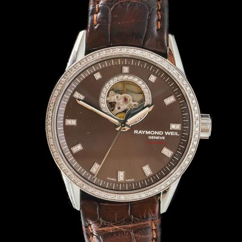 RAYMOND WEIL. A STAINLESS STEEL AND DIAMOND AUTOMATIC WRISTWATCH