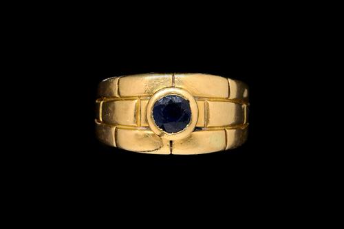 A CARTIER SAPPHIRE RING