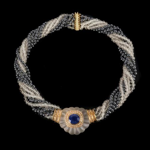 AN UNHEATED NATURAL SAPPHIRE AND DIAMOND COLLAR NECKLACE