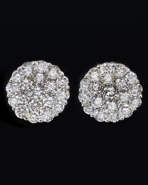 A PAIR OF DIAMOND CLUSTER EARRINGS