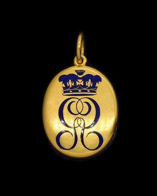 ROYAL INTEREST: A VICTORIAN GOLD AND ENAMEL LOCKET