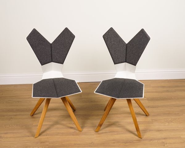 TOM DIXON, A PAIR OF Y SIDE CHAIRS (2)